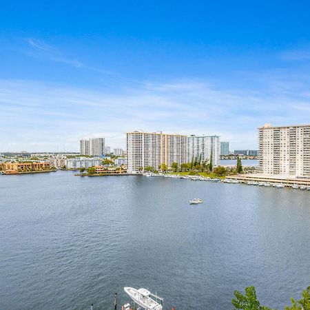 Relaxation At Its Finest - Oceanview Condo #1206 In Golden Bay With Free Parking Sunny Isles Beach Exterior photo