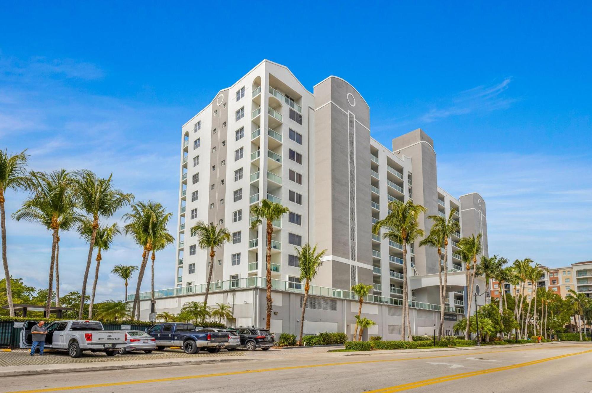 Relaxation At Its Finest - Oceanview Condo #1206 In Golden Bay With Free Parking Sunny Isles Beach Exterior photo