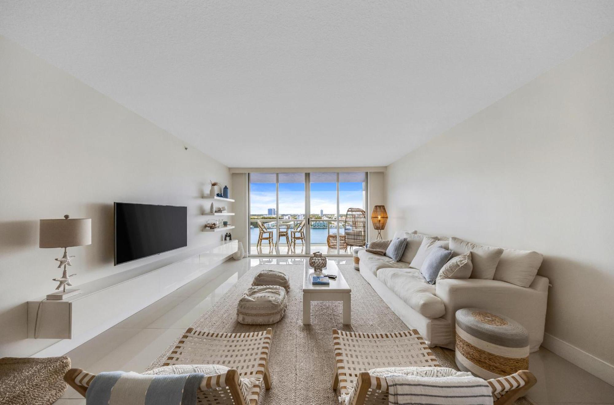 Relaxation At Its Finest - Oceanview Condo #1206 In Golden Bay With Free Parking Sunny Isles Beach Exterior photo