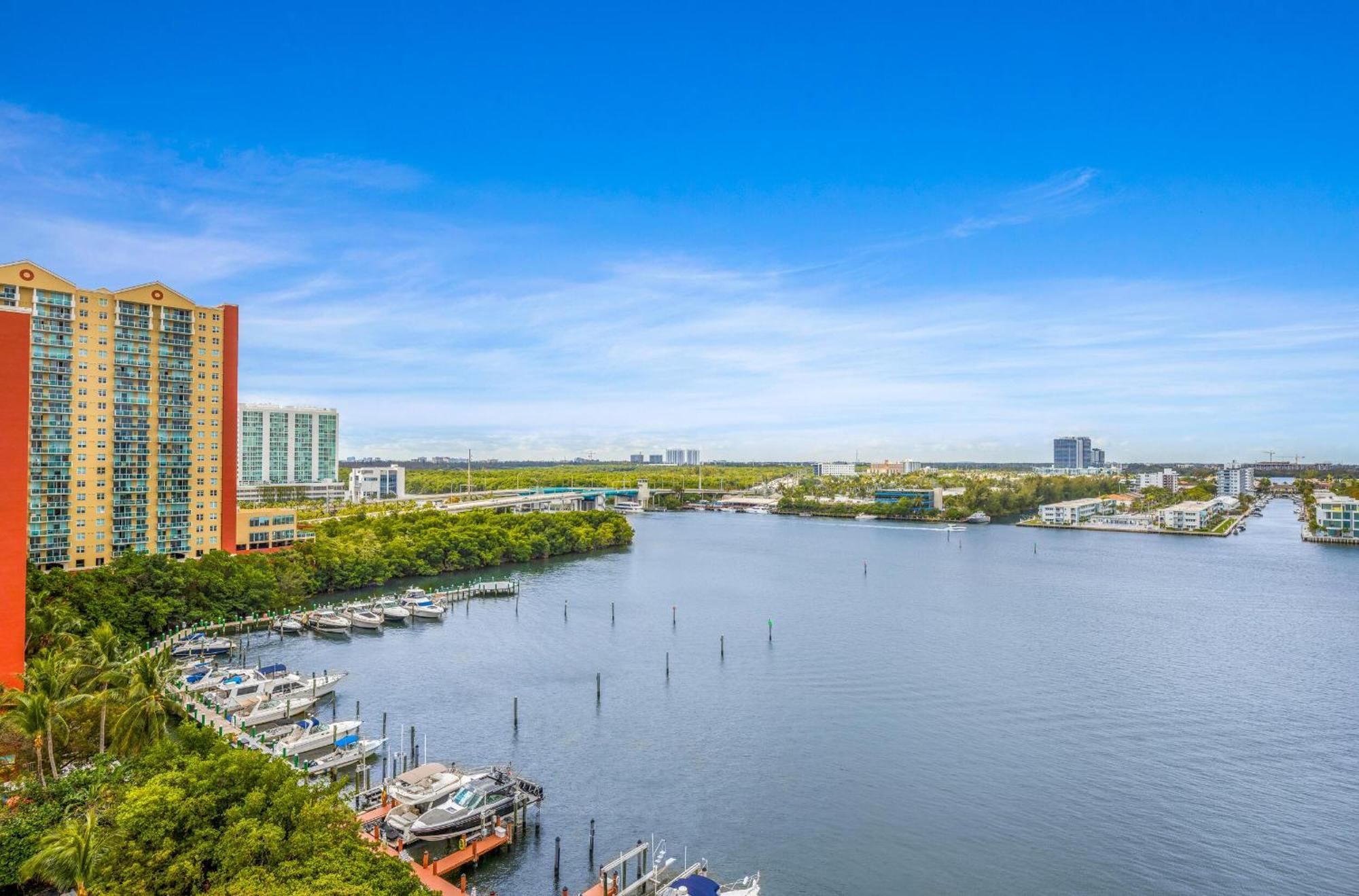 Relaxation At Its Finest - Oceanview Condo #1206 In Golden Bay With Free Parking Sunny Isles Beach Exterior photo