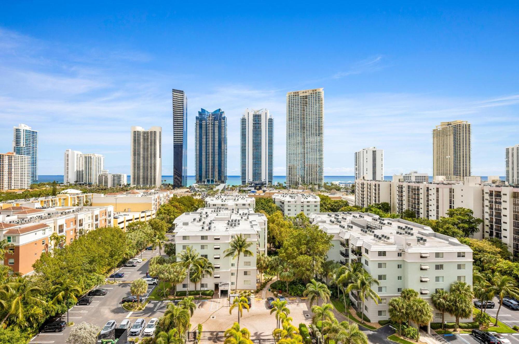 Relaxation At Its Finest - Oceanview Condo #1206 In Golden Bay With Free Parking Sunny Isles Beach Exterior photo